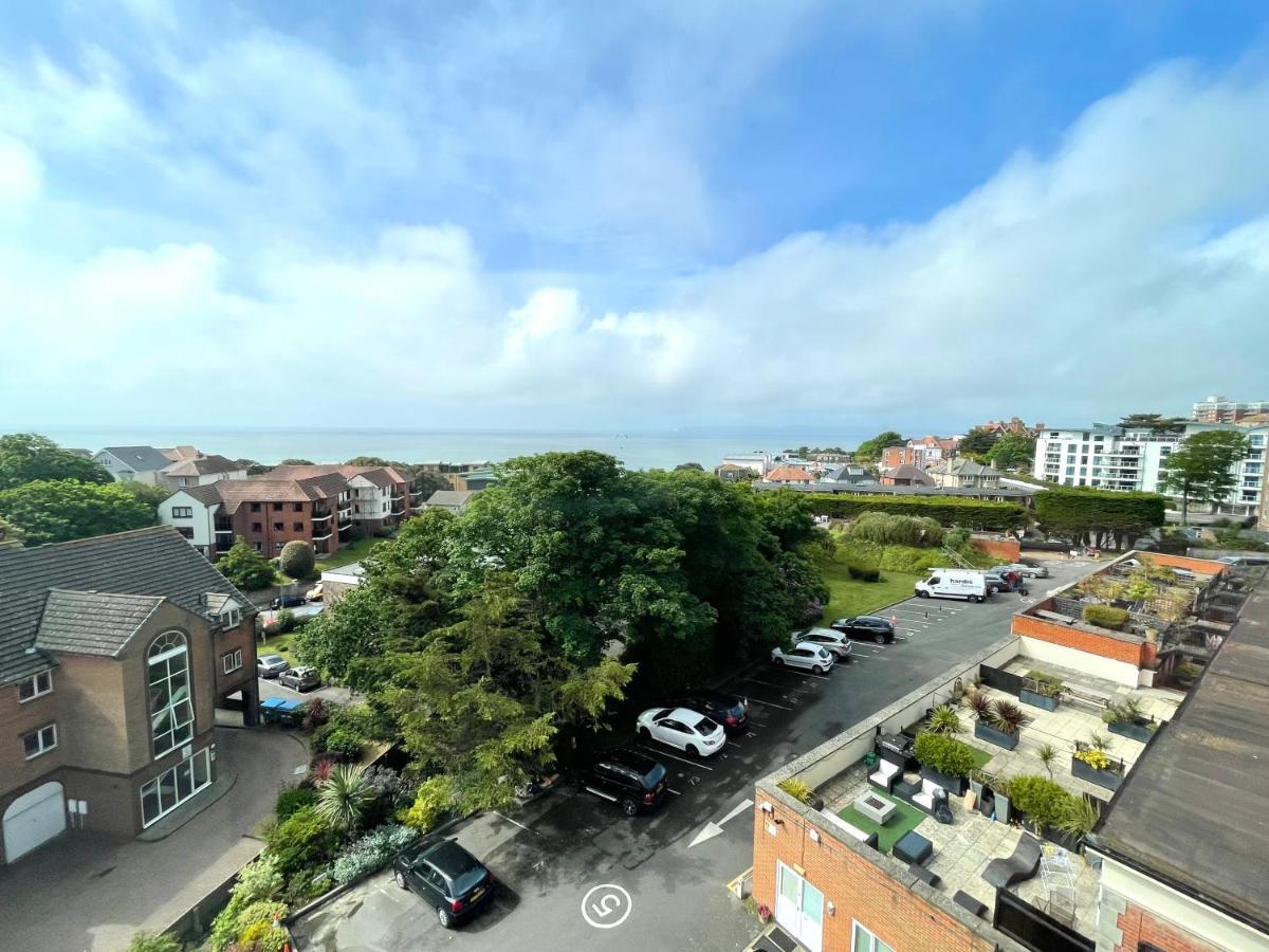 בורנמות' Sea View Family Stay By Beach Gym & Parking מראה חיצוני תמונה