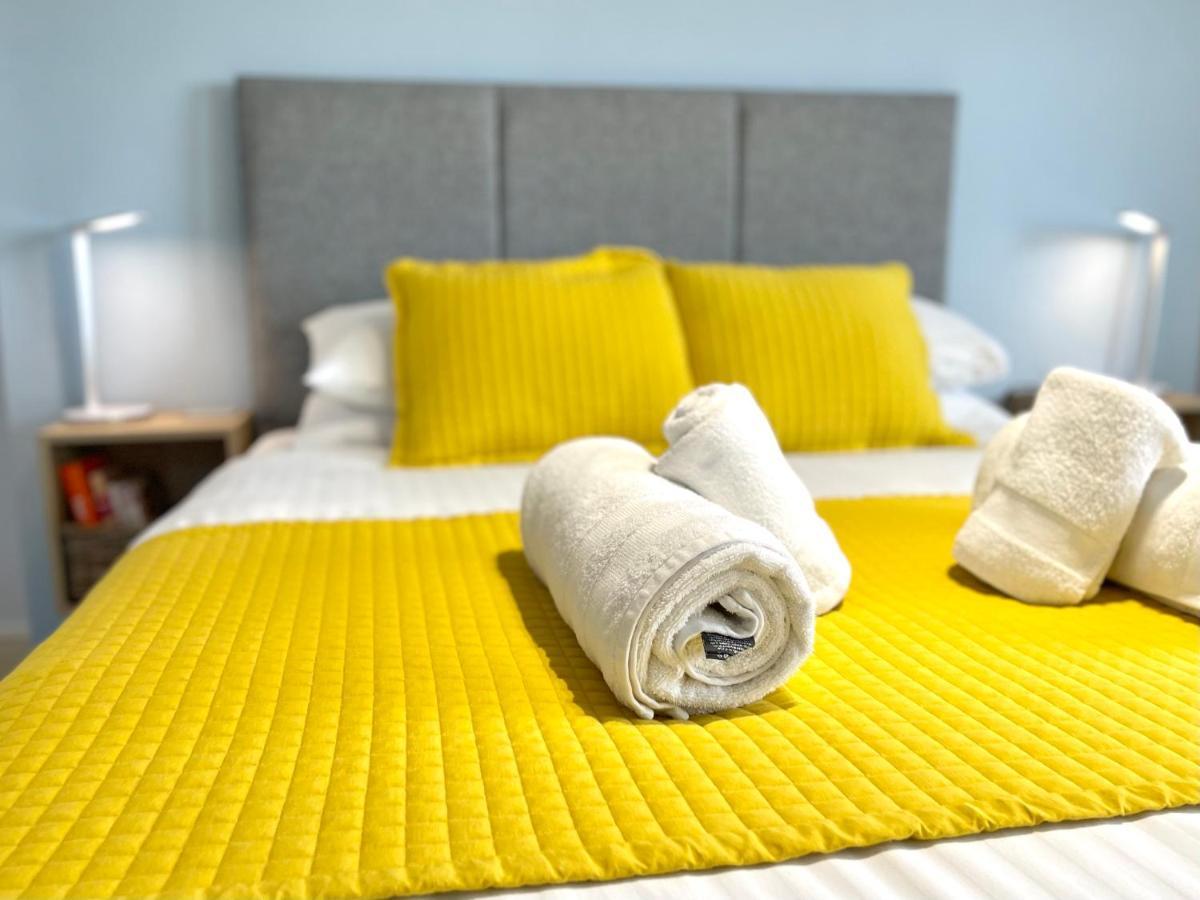 בורנמות' Sea View Family Stay By Beach Gym & Parking מראה חיצוני תמונה