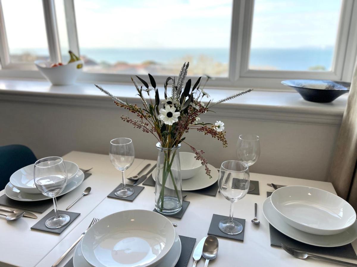 בורנמות' Sea View Family Stay By Beach Gym & Parking מראה חיצוני תמונה